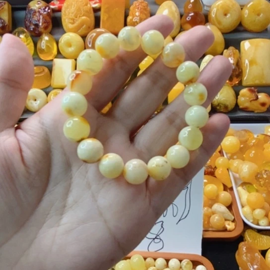 琥珀未镶嵌颈饰天然蜜蜡