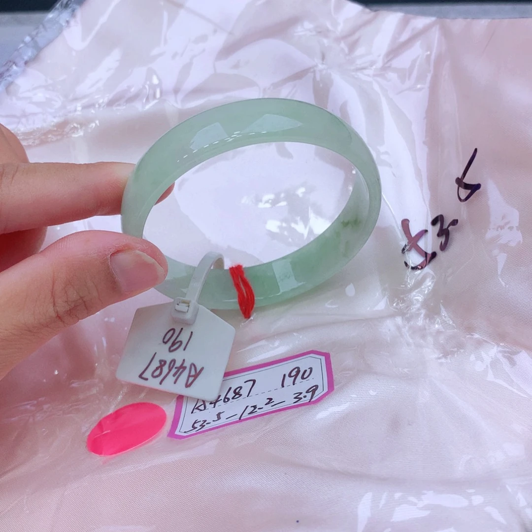 未镶嵌手镯翡翠翡翠