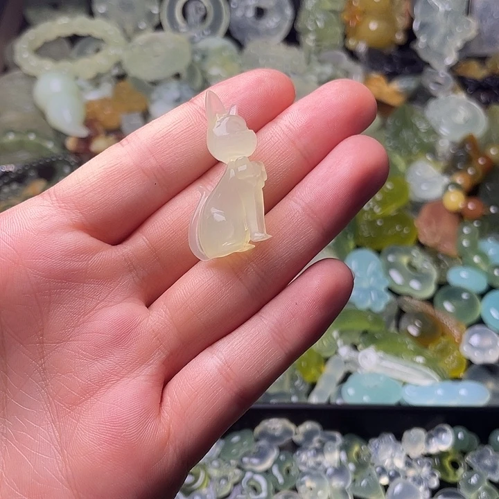 蛇纹石玉合金颈饰露娜猫