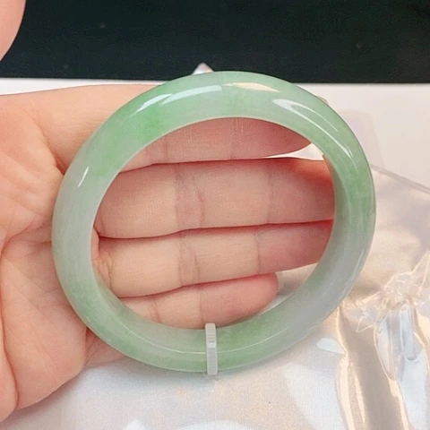【闪购商品】翡翠手镯未镶嵌正圈59.8