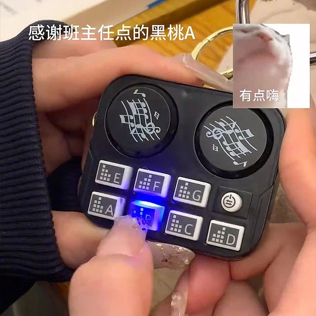 迷你打碟机dj玩具电子游戏机钥匙扣玩具稀奇古怪大学生乐器玩具