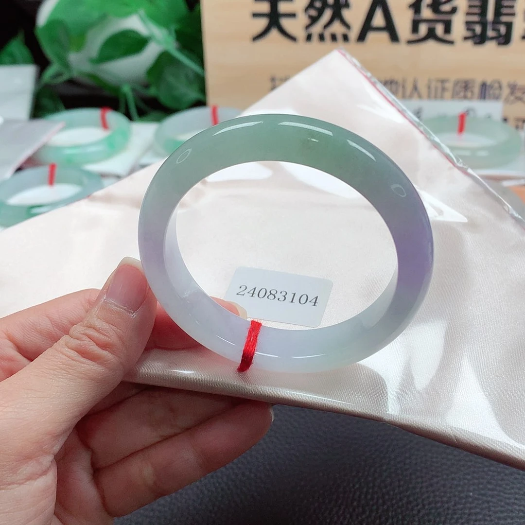 翡翠手镯未镶嵌天然A货翡翠手镯