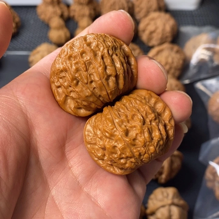 城***型吊坠桃核357744578