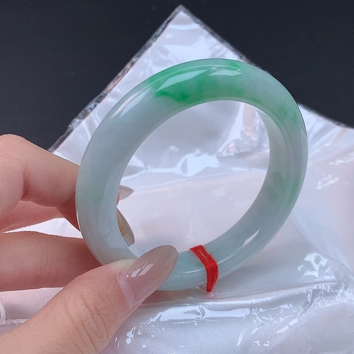 翡翠未镶嵌手镯54