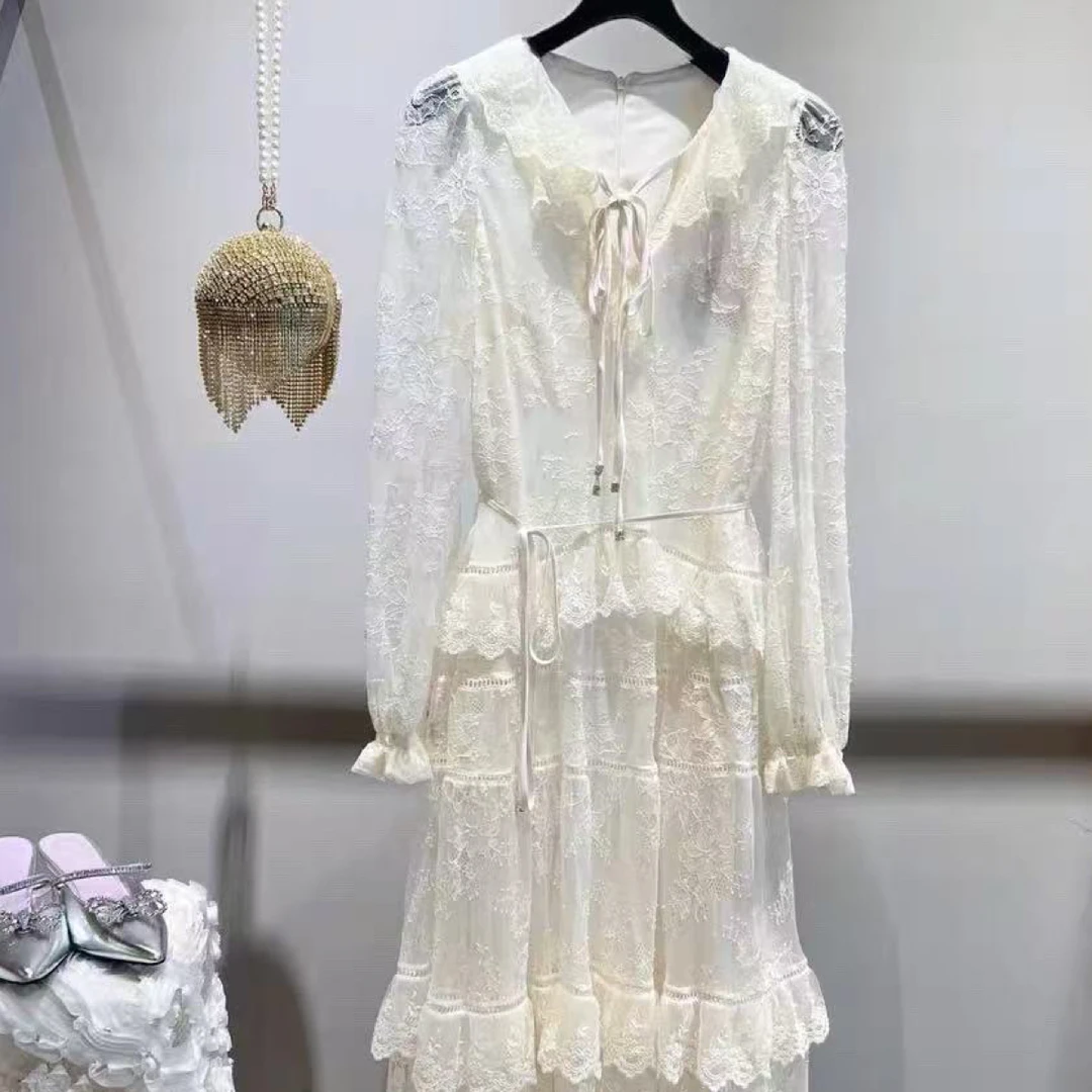 花颜颜宋妍霏长袖蕾丝法式宫廷风出游长裙气质大裙摆