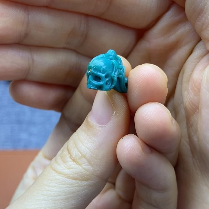 绿松石未镶嵌颈饰雕刻骷髅侧挂 玉化料