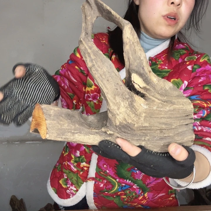 赵***军木太行崖柏摆件摆件