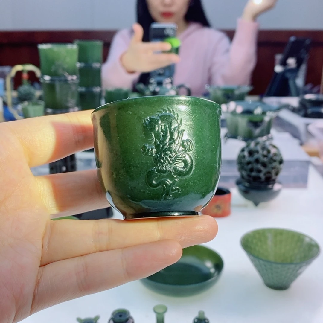 未镶嵌和田玉摆件