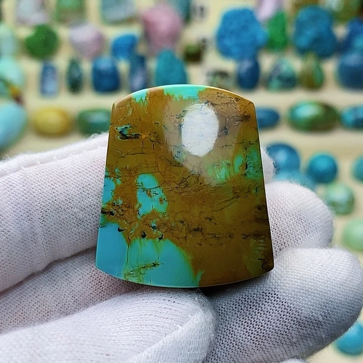 绿松石配饰未镶嵌