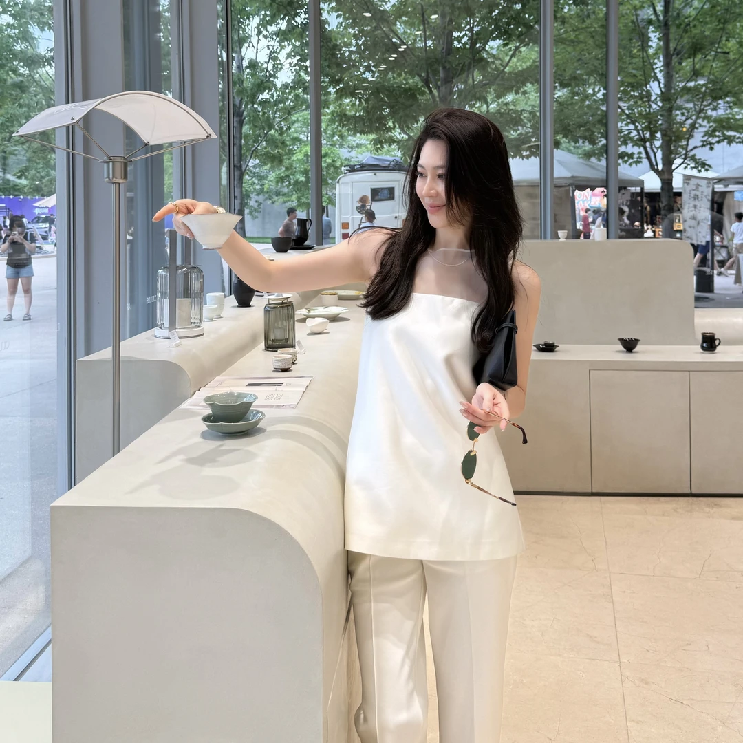 王嬛嬛MsLime25年夏款【缎影】双色无袖背心 HD2C0103