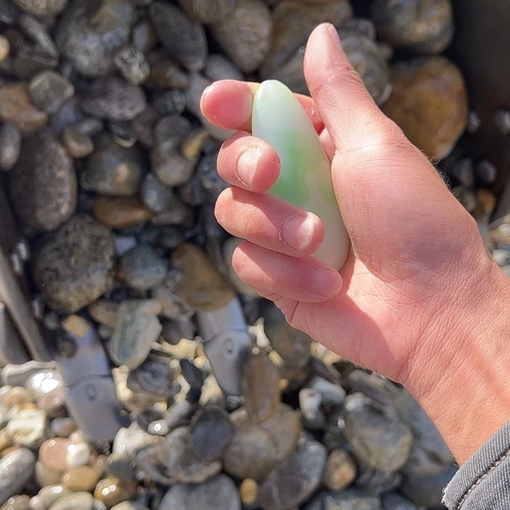 未镶嵌和田玉（糖玉）珠宝奇石