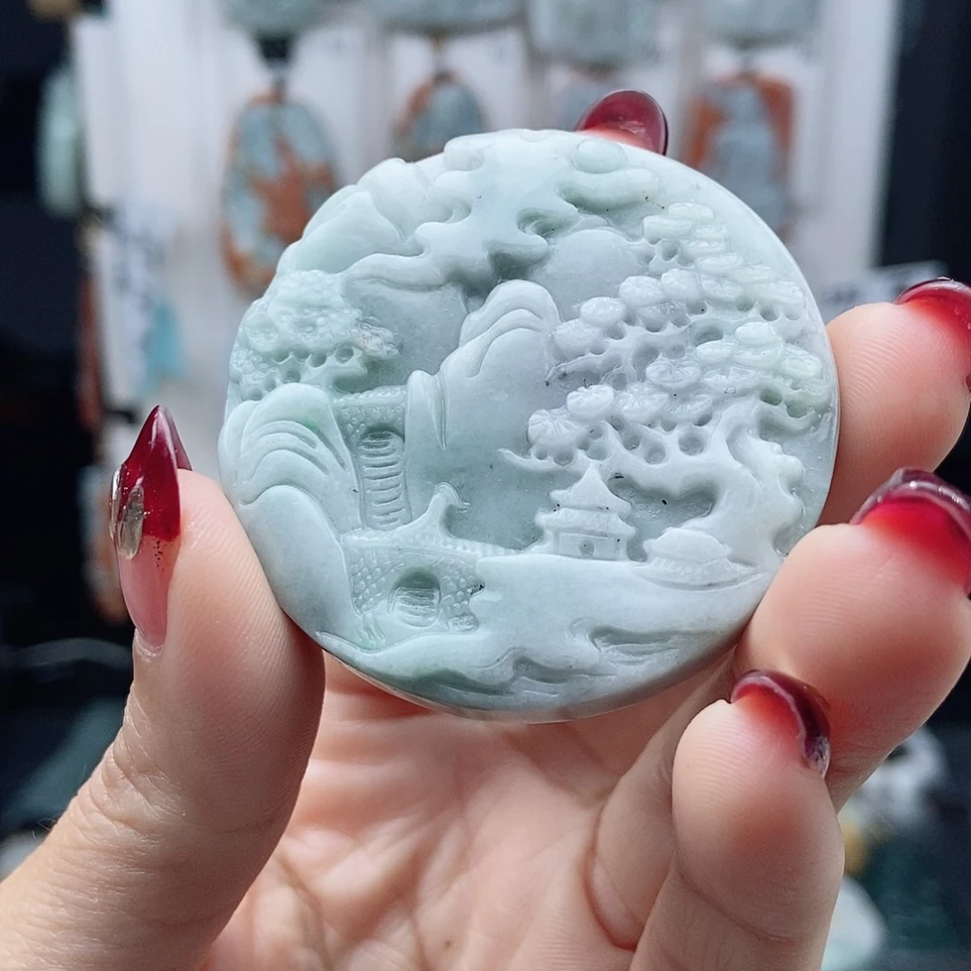 翡翠颈饰未镶嵌翡翠