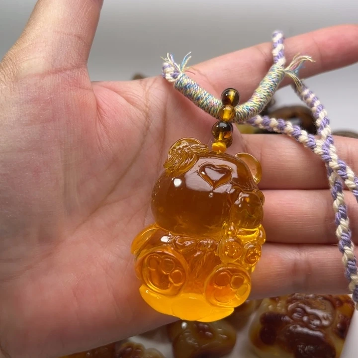 琥珀颈饰未镶嵌琥珀蜜蜡