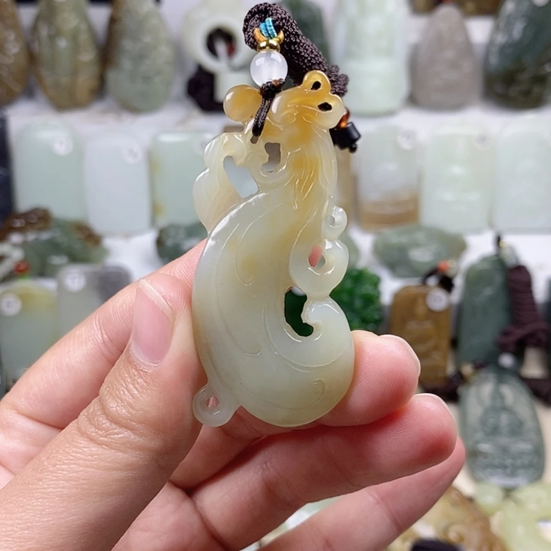 和田玉（糖玉）未镶嵌颈饰