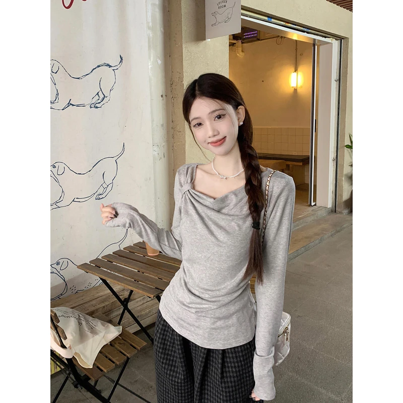 【现货】斜肩打结压褶修身显瘦长袖针织衫女秋冬别致短款内搭上衣
