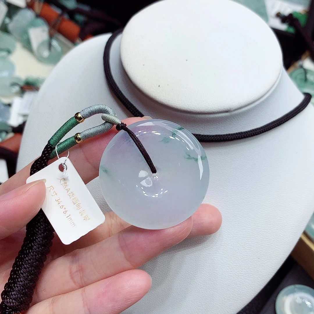 翡翠未镶嵌颈饰编号34，34.6/6.1