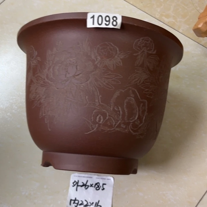 紫砂花盆  紫玉金砂牡丹刻绘金钟1098