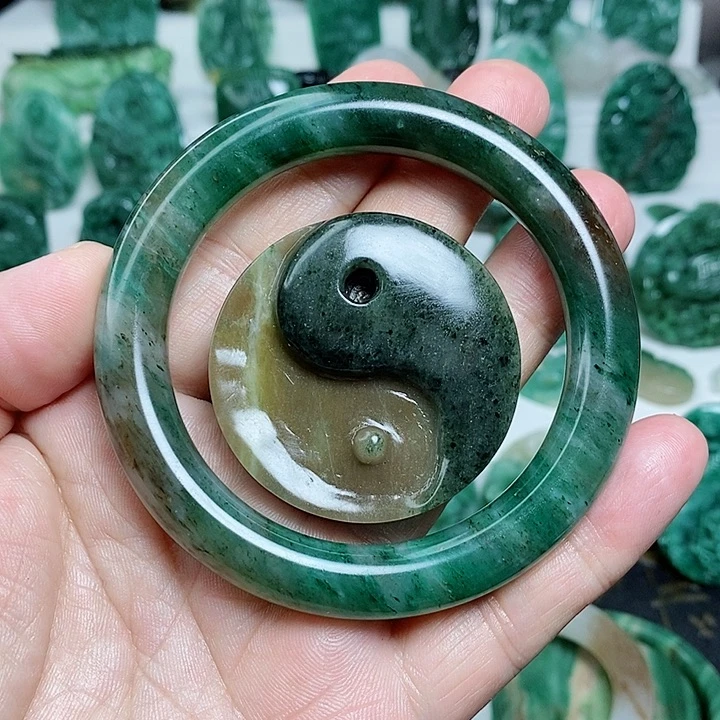 未镶嵌独山玉颈饰海**色