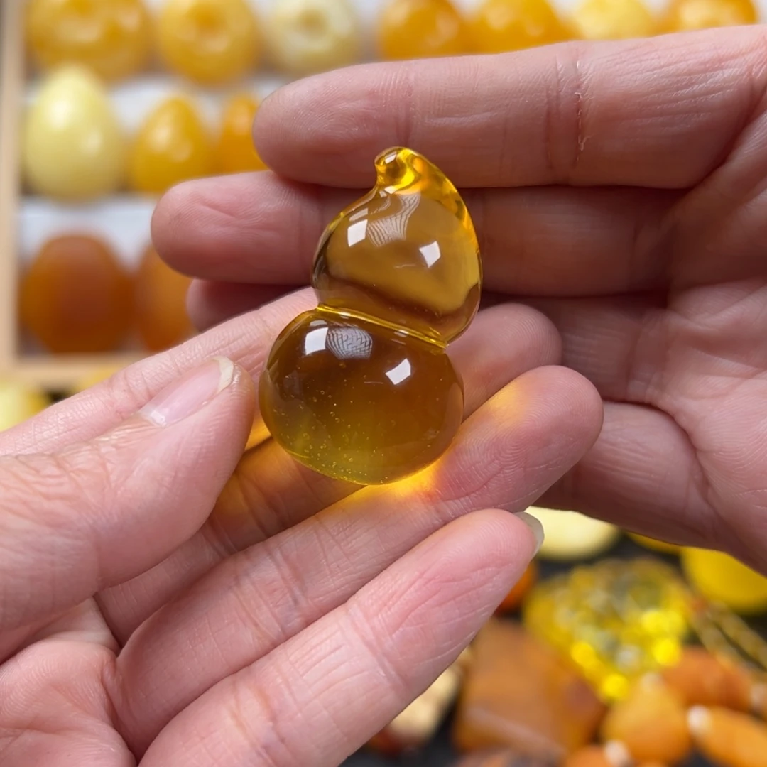 蜜蜡未镶嵌颈饰10.8克