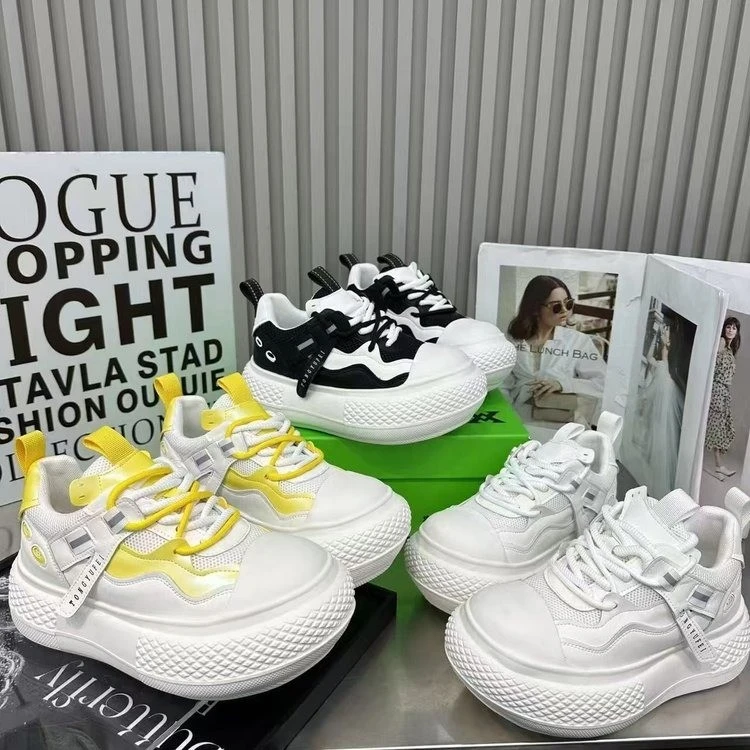 丑萌大头松糕厚底面包鞋女2025透气小白鞋百搭增高运动女鞋休闲鞋