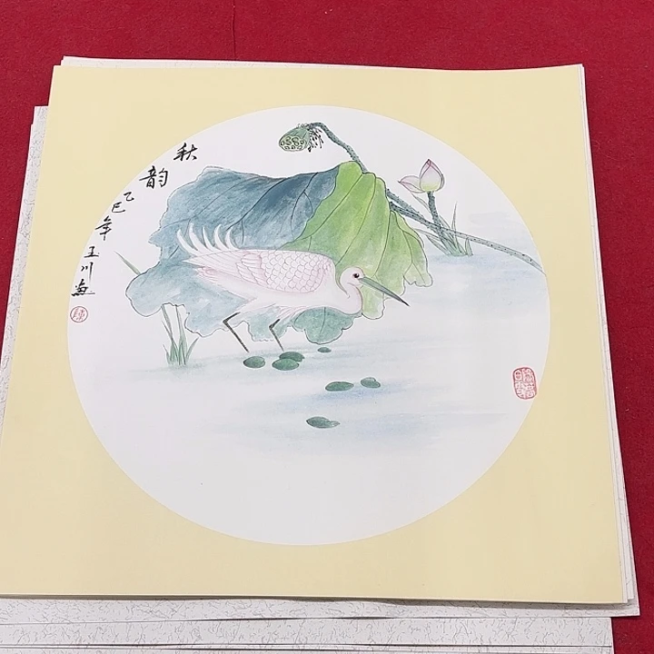 国画花鸟等图案为一体而得