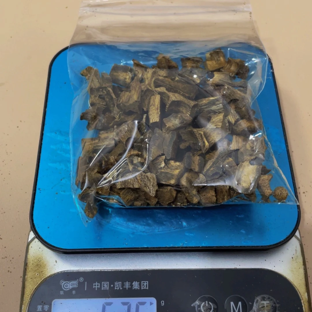 沉香木摆件無*西瓜叶边角料53克