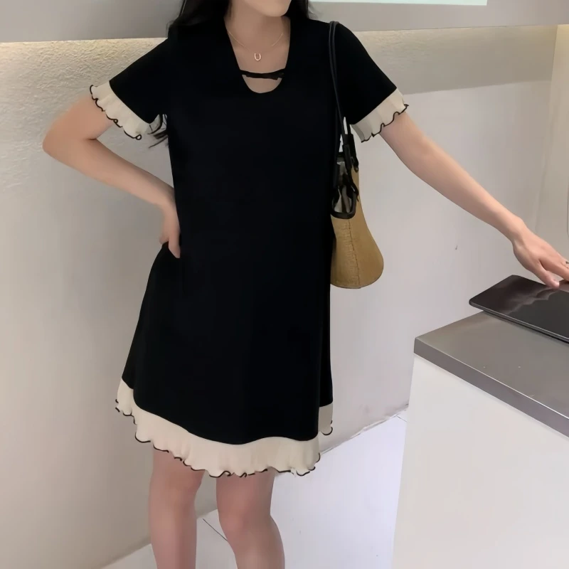 2025夏季新款大码女装时尚风圆领连衣裙短袖拼接气质休闲风小黑裙