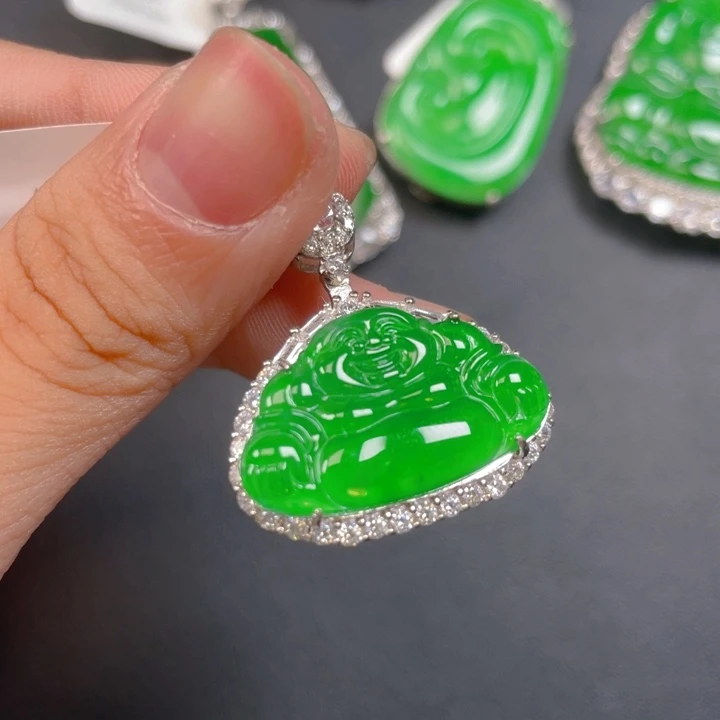 【闪购商品】颈饰银S925镶嵌翡翠翡翠