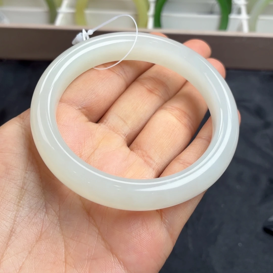 和田玉未镶嵌手镯暖白冰55圈