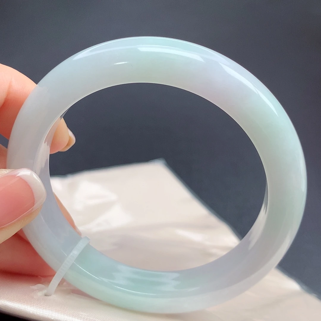 翡翠手镯未镶嵌03n n n n n n n