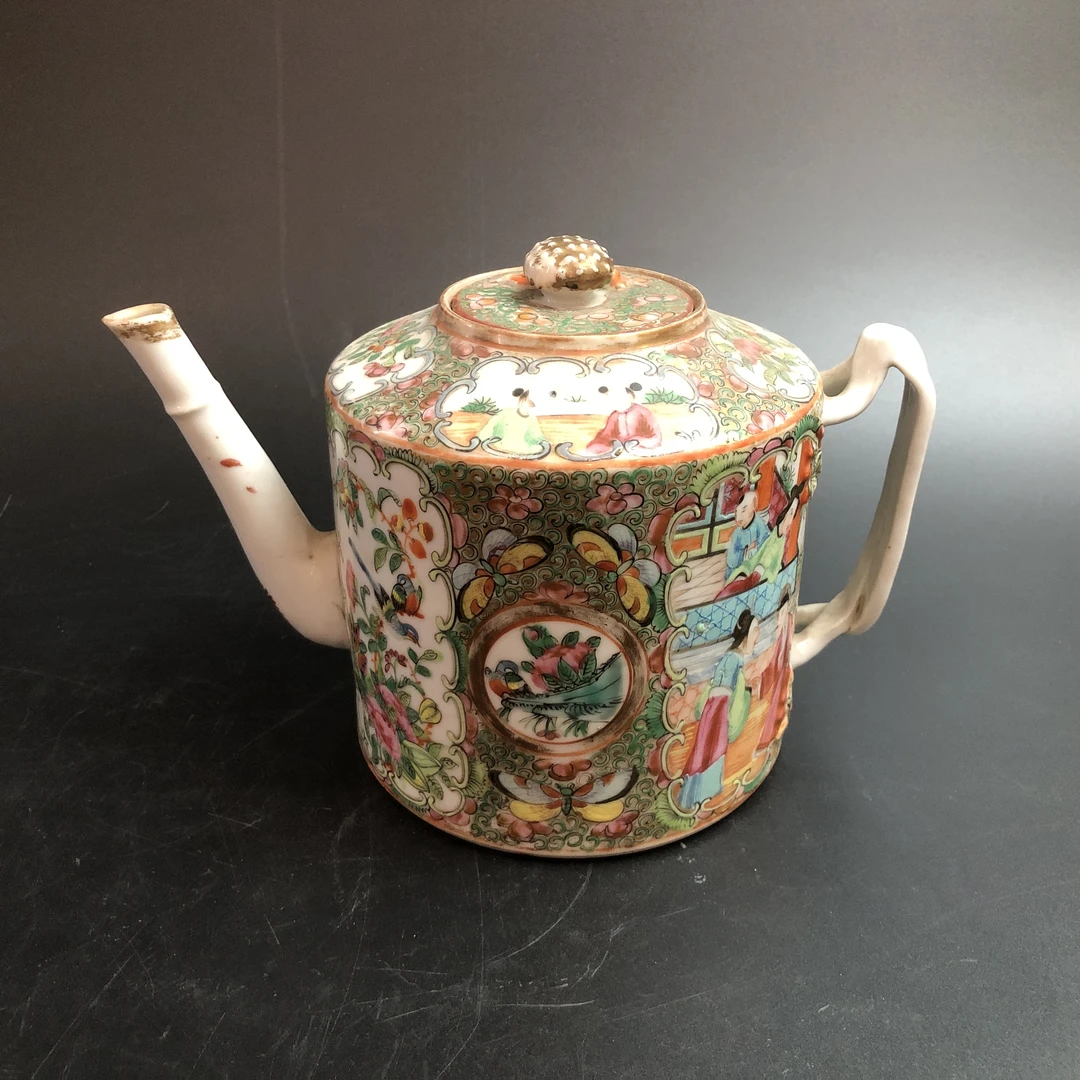 A2399 清同治广彩开窗人物花鸟纹执壶 高：14.2cm