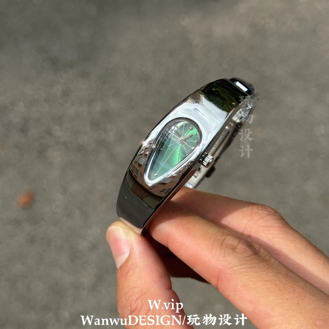 玩物设计水滴手表未来梦幻太空玩物设计y2k千禧年复古vintagey2k