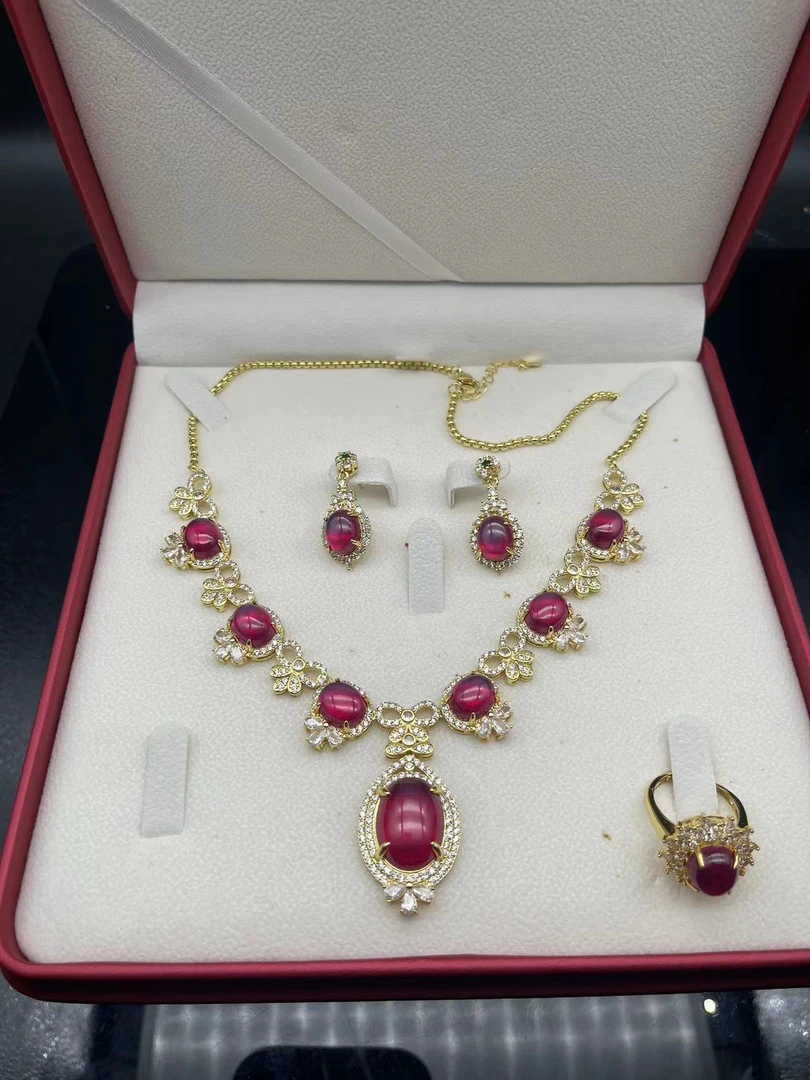 吊坠 吊坠 高端定制，经其百搭设计色彩缤纷精美绝伦