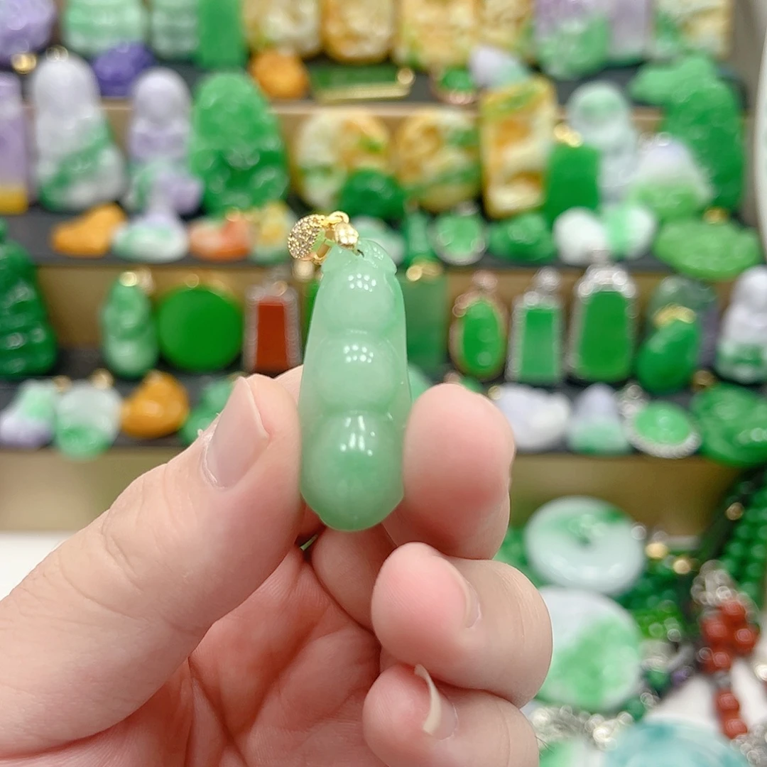 翡翠银S925镶嵌吊坠(赠链)