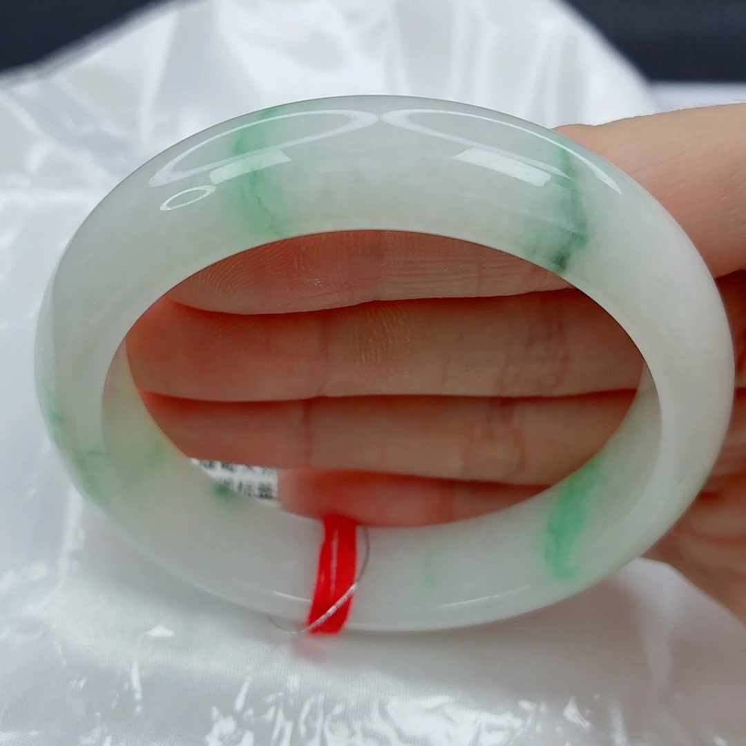 翡翠未镶嵌手镯56正圈，版型好，完整，金丝绿，06