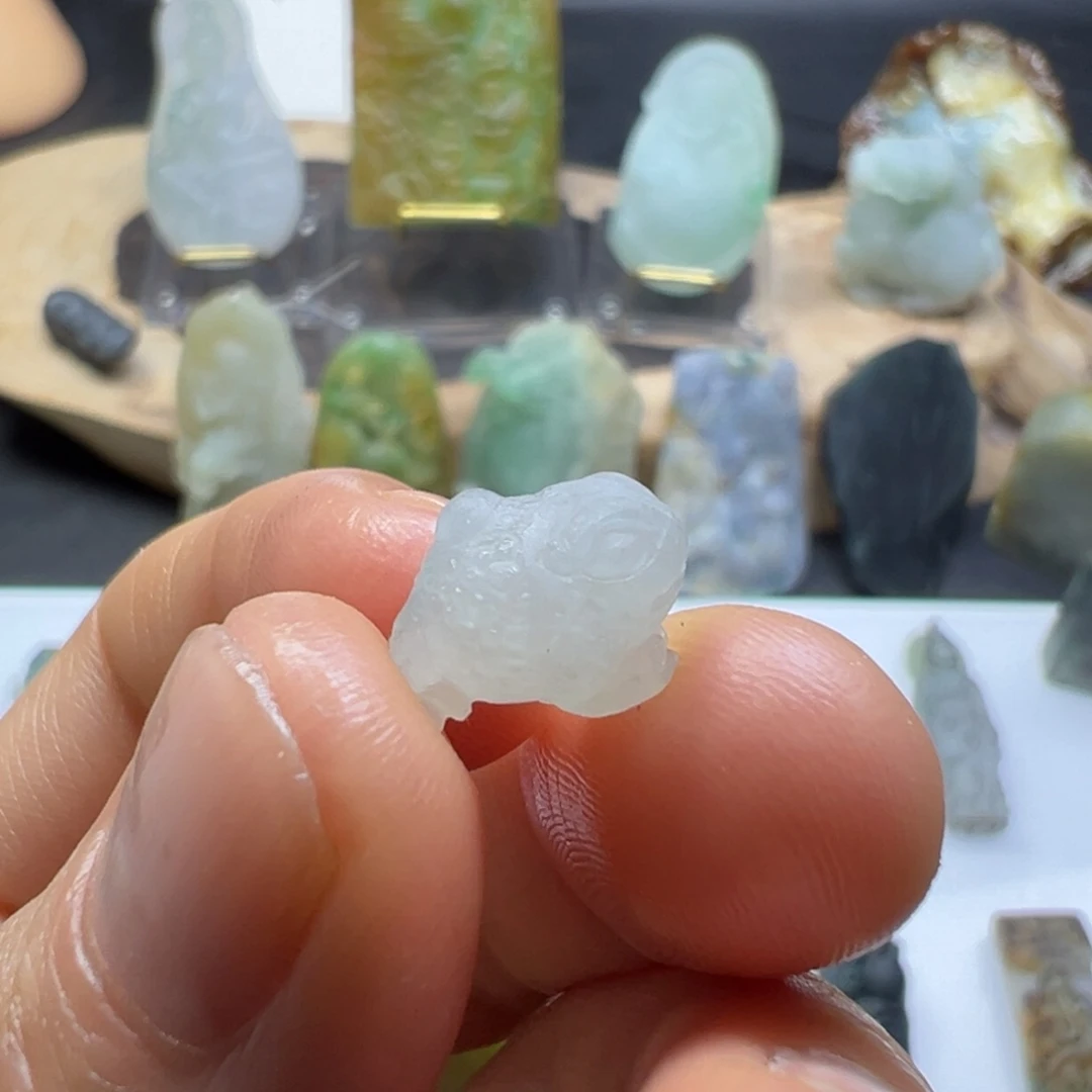 定制翡翠未镶嵌缅甸翡翠A货挂件