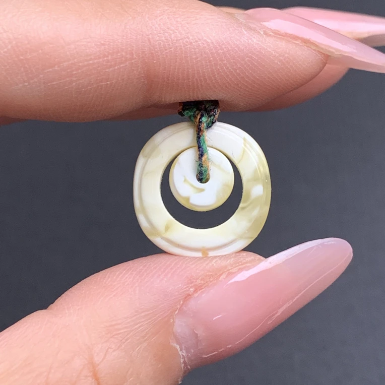 8+蜜蜡跑环瓷白妖花全品无优化