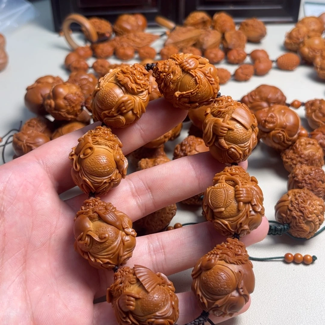 抖***雕橄榄核吊坠整身钟馗