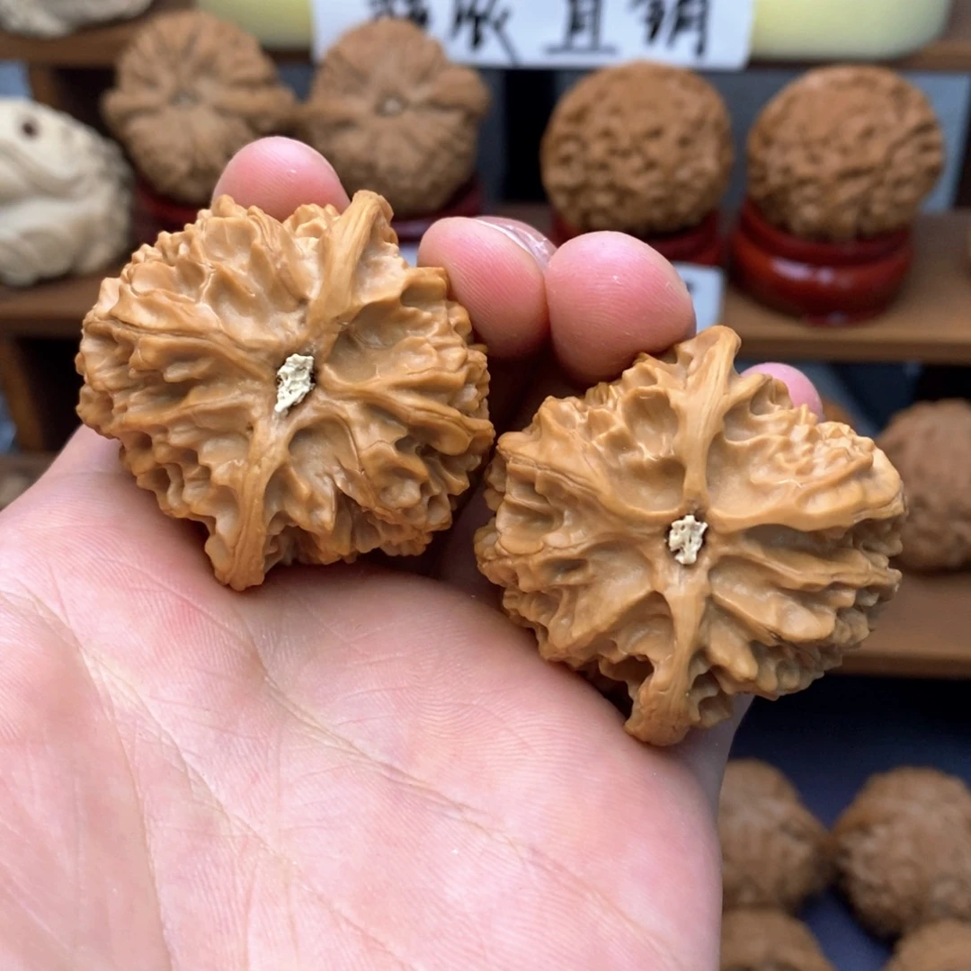 文玩核桃吊坠苹果42有修