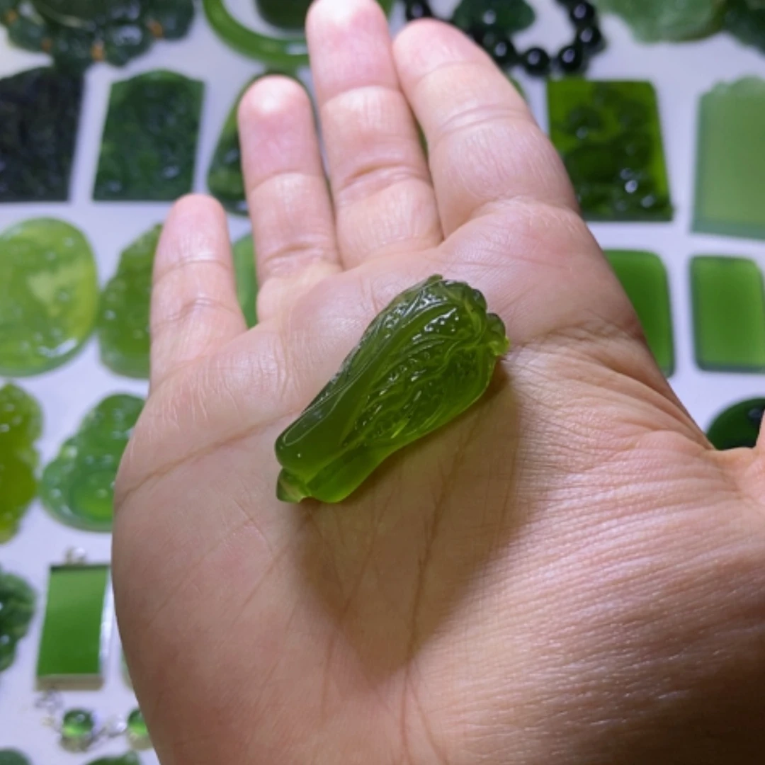 【闪购商品】蛇纹石玉未镶嵌颈饰