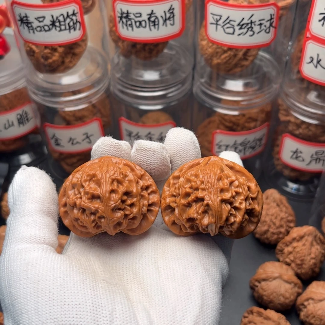 把件文玩核桃46老树宫灯