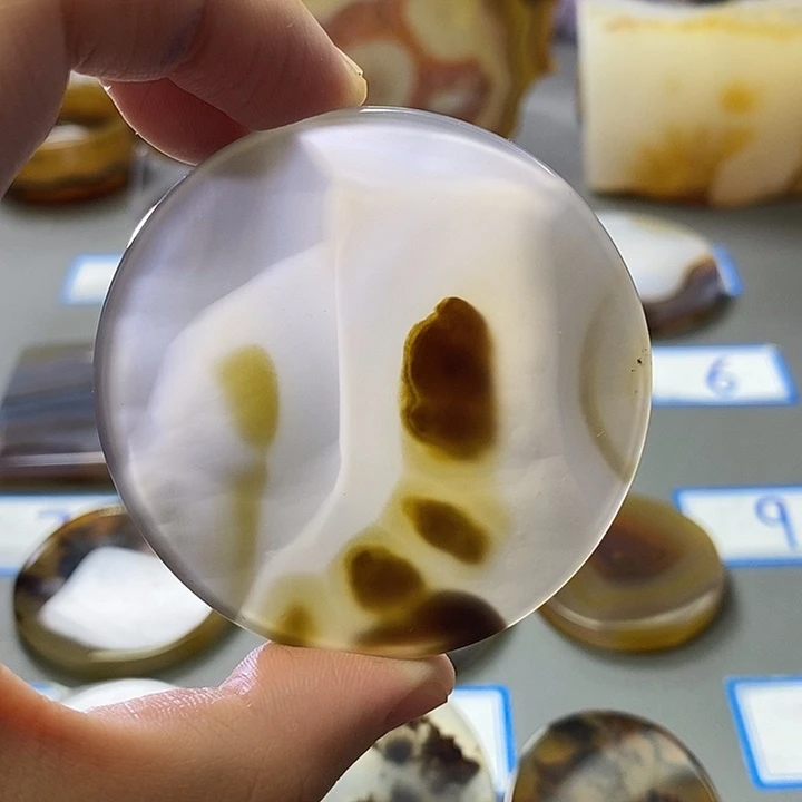 玛瑙/玉髓未镶嵌珠宝半成品75