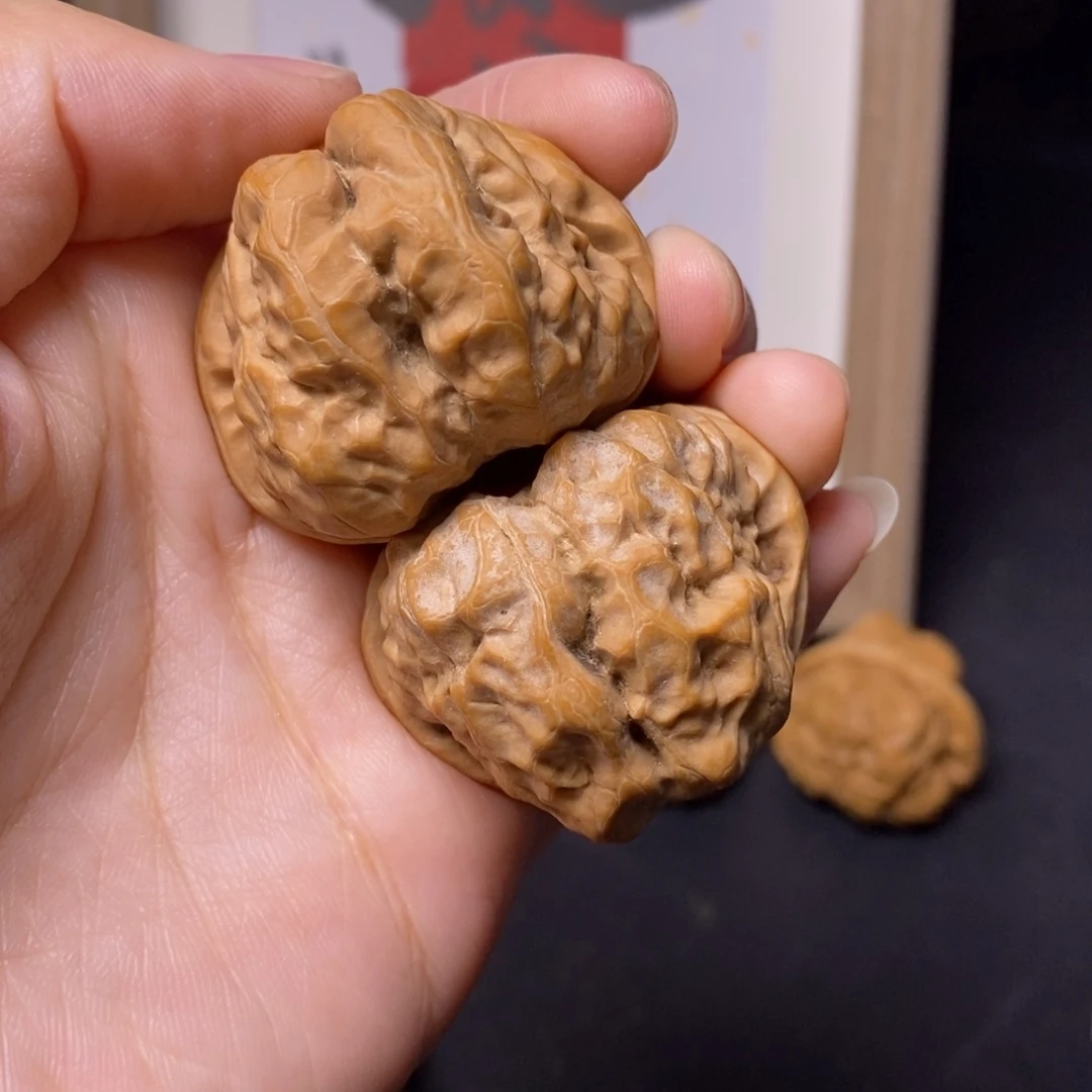 得****文玩核桃吊坠蛤蟆精对