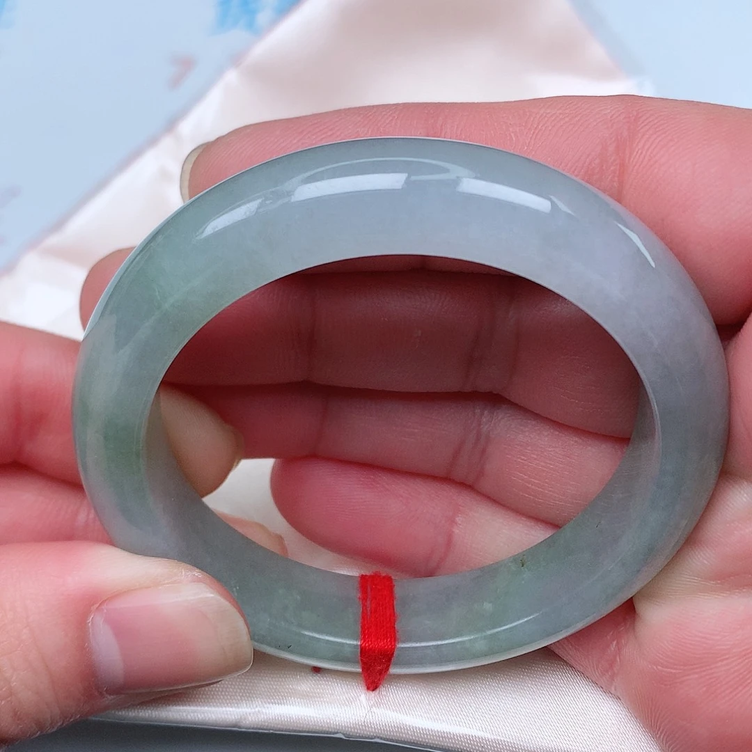 翡翠手镯未镶嵌天然