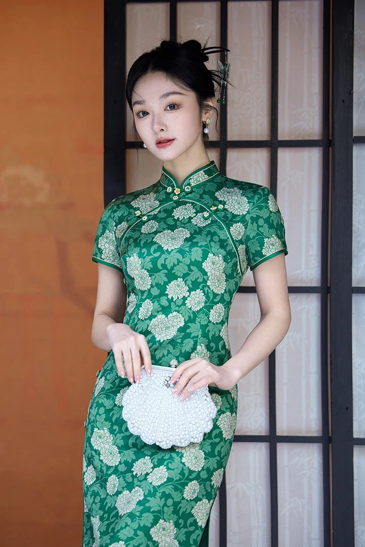 日常新款碎花2025夏季改良绿色送考旗袍中式长款气质款显瘦连衣裙