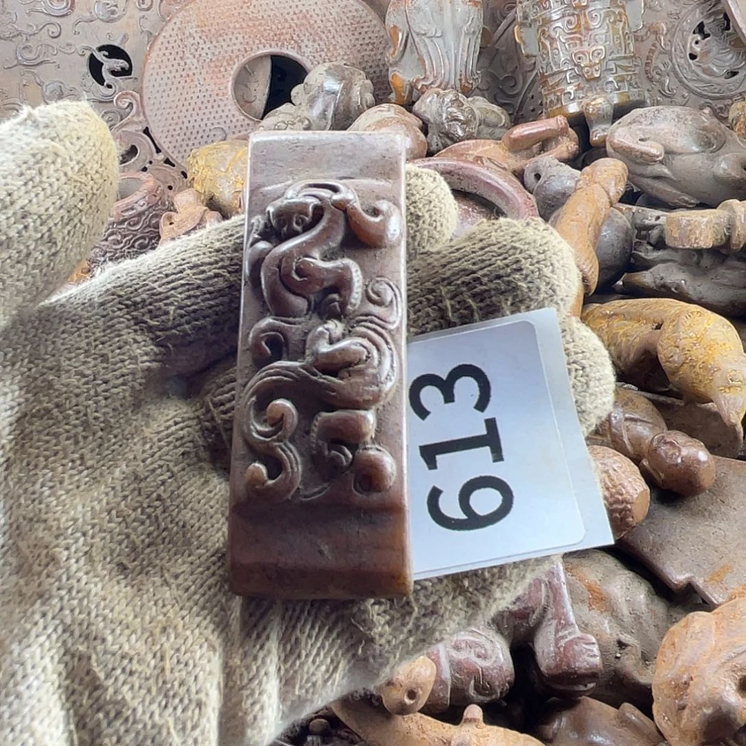 和田玉（糖玉）未镶嵌挂件