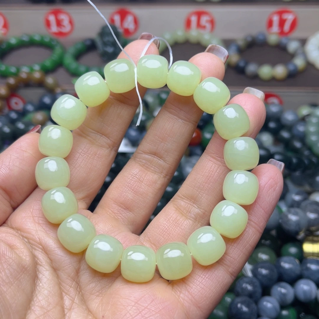 和田玉未镶嵌手链