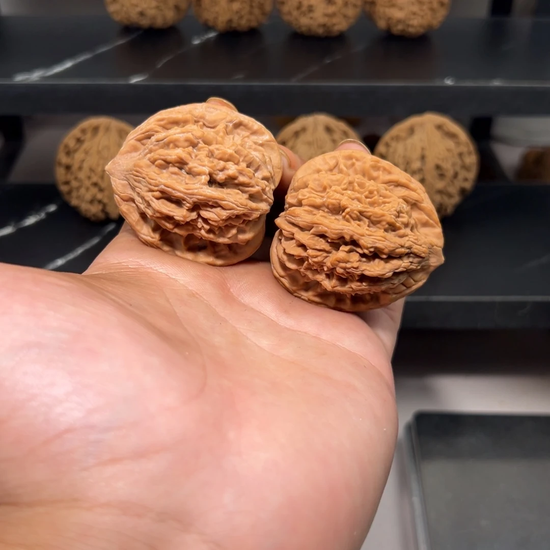 把件文玩核桃43正尖虎头全品