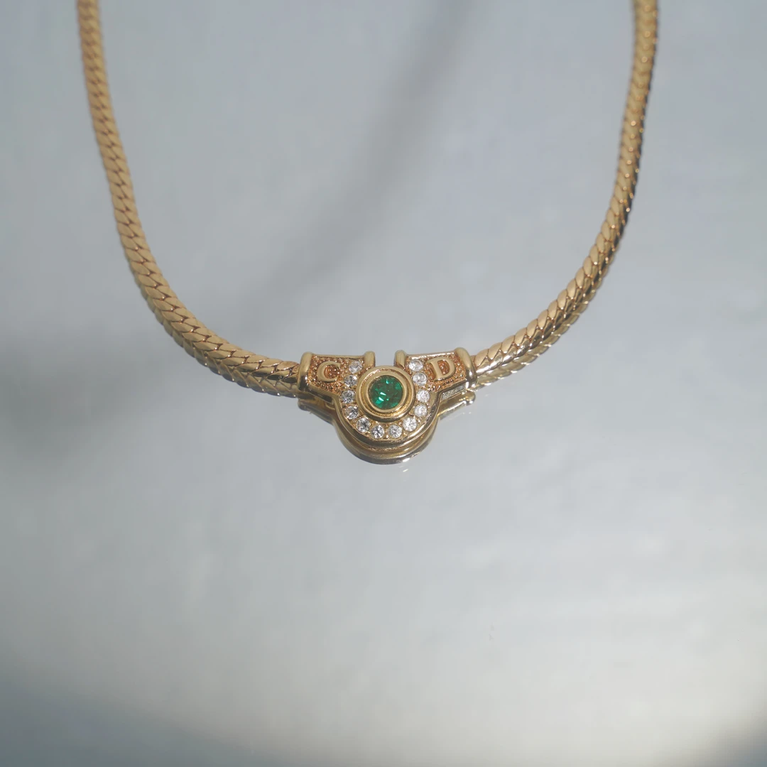 95新 DIOR/迪奥  Dior半圆绿宝石 lz11