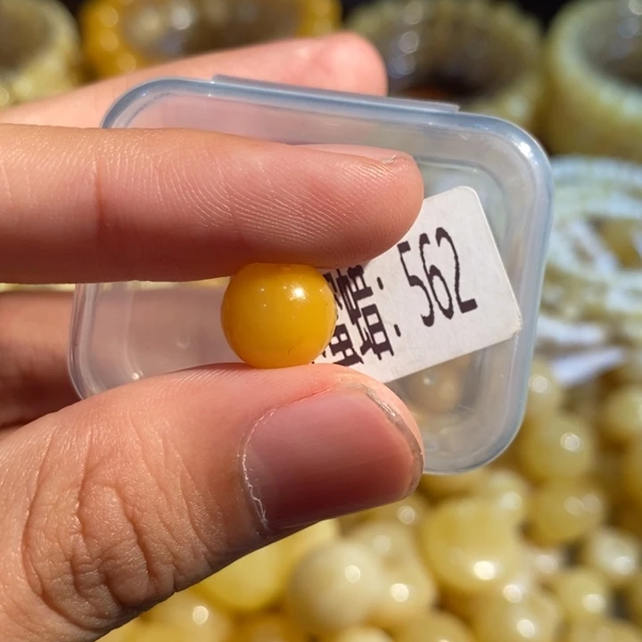 琥珀未镶嵌珠宝奇石562